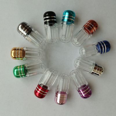 Füllen leere Kapsel-Oberteile ODM 15mm mit den Plastikblasen ab